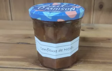 Confiture de Noël - 30% orange - 30% courge butternut Bio - 10% kaki du jardin - 30% sucre de canne Bio - citron - vanille gousse - 4 épices - cannelle - anis étoilée - 320g